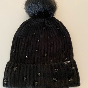 NWOT Victoria’s Secret Rhinestone Winter Tobbogan Hat